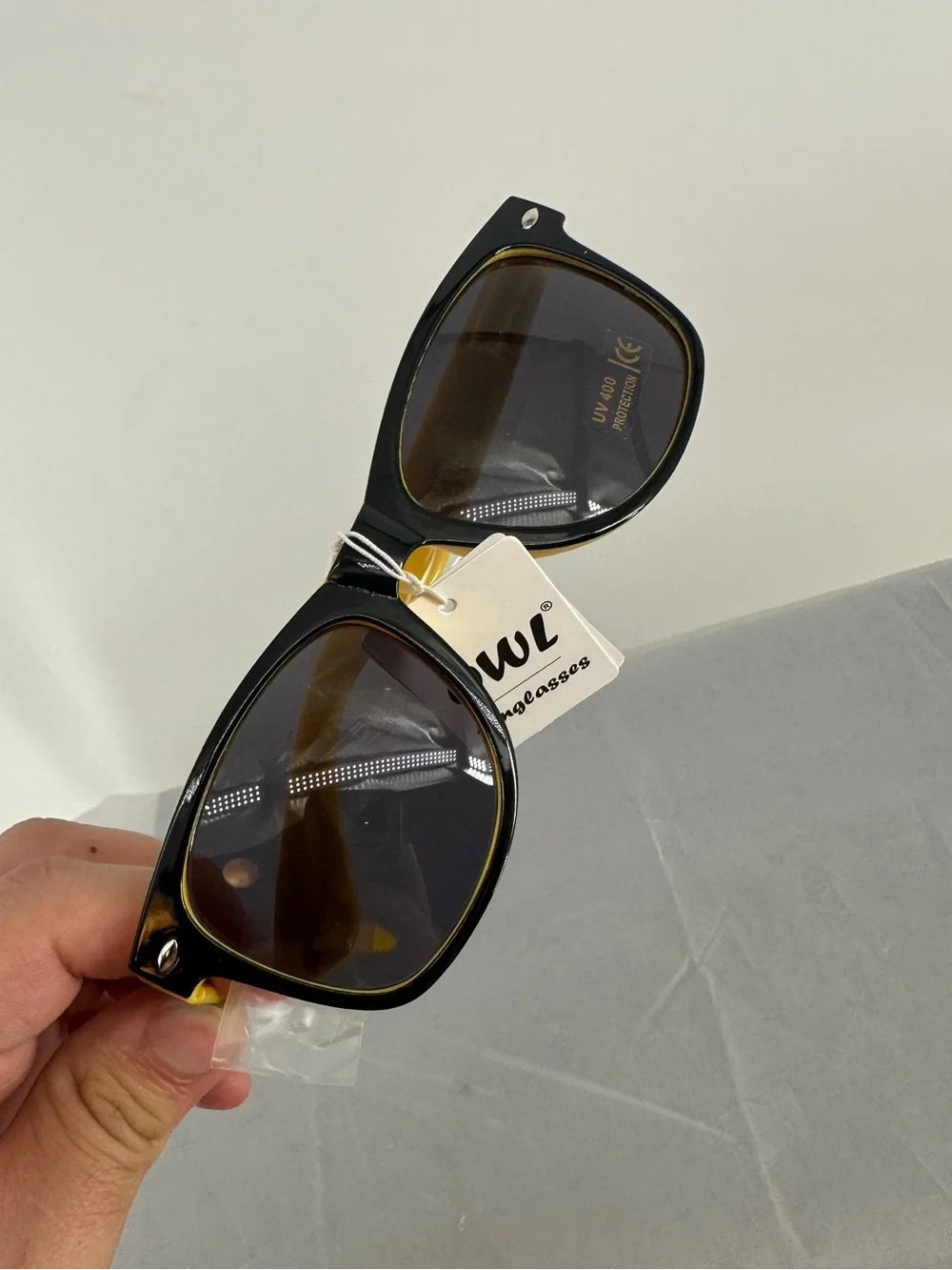 Owl black and yellow wayfarer sunglasses